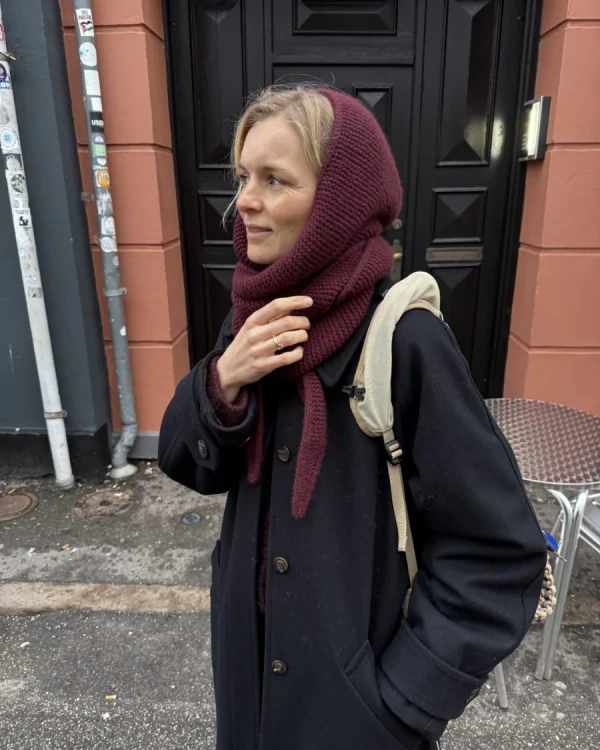 wzor-petiteknit-sophie-hood.webp