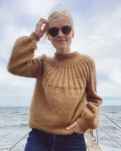 printed-pattern-sunday-sweater-mohair-edition.webp