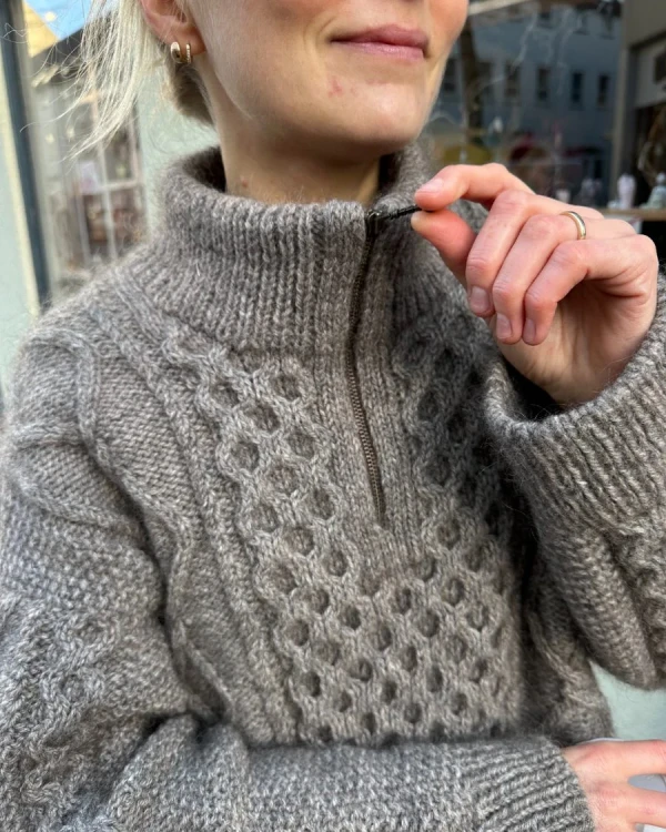 wzor-petiteknit-dagmar-zipper.webp