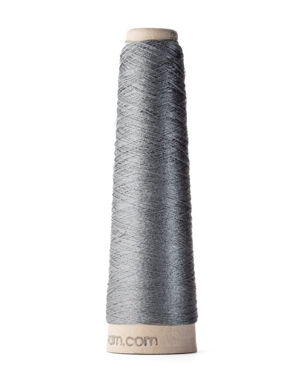 nitka-metalowa-z-jedwabiem-szara-ito-tetsu-smoke-grey.jpg