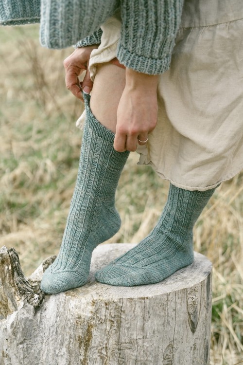 field-notes-20-textured-knits-for-everyday-beauty-socks.jpg