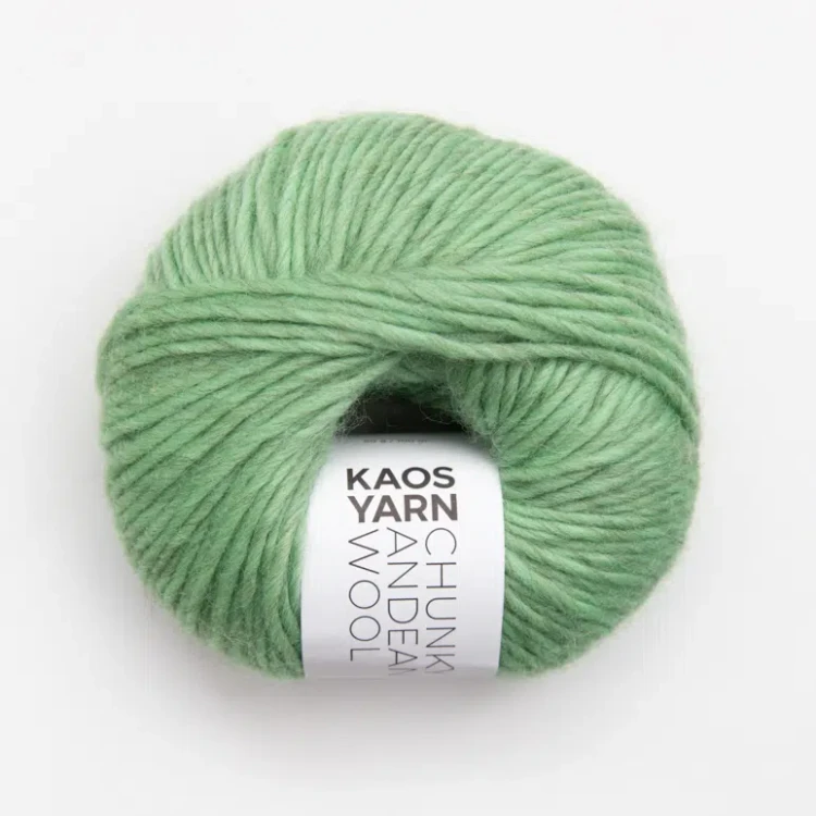 welna-peruwianska-blada-zielen-kaos-chunky-andean-wool.webp