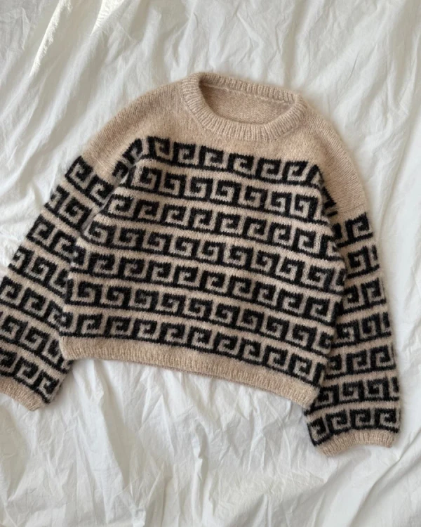 athene-sweater-wzor-drukowany.webp