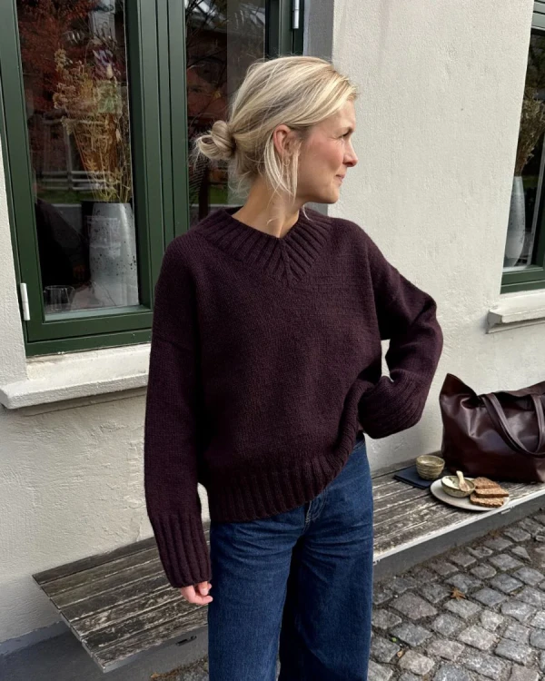 hannah-sweater.webp