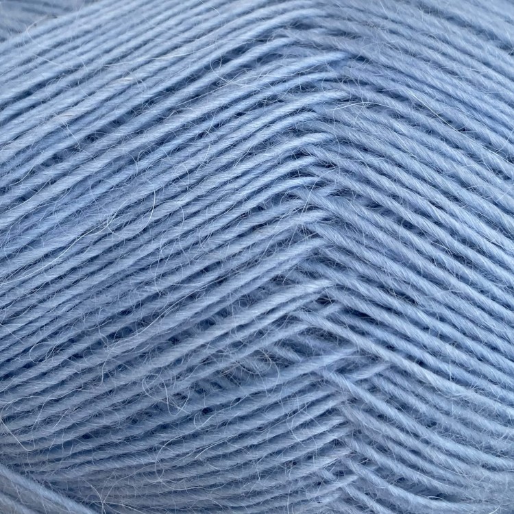 5112 LYS DUEBLAA TYND LAMAULD.jpg