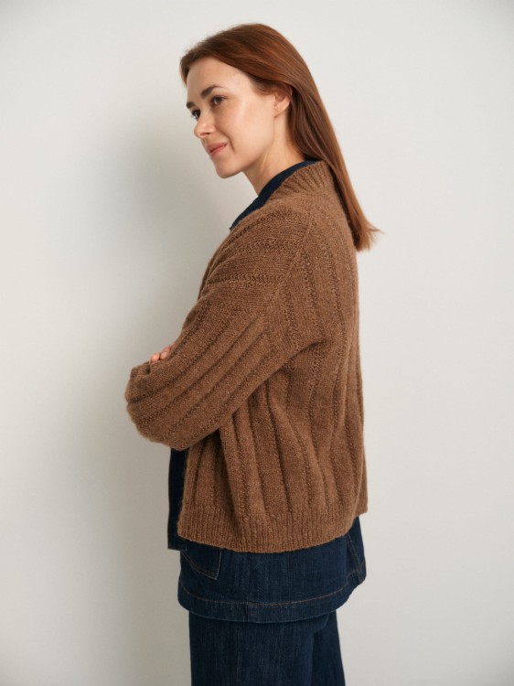 unikatowe-wzory-na-swetry-laine-52-weeks-of-sweaters.jpg