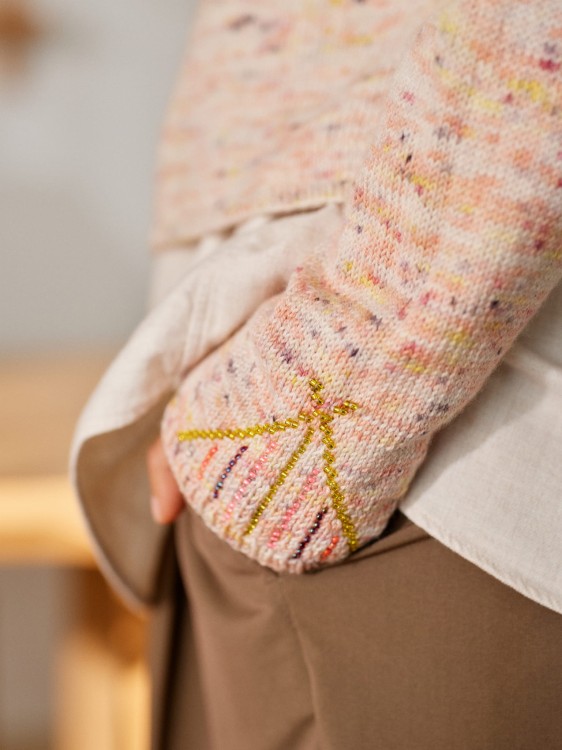 wzory-dziewiarskie-beaded-colorwork-a-modern-approach-to-knitting-with-breads.jpg
