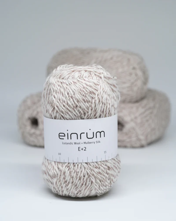 1004-E-yarn-einrum.jpg.webp
