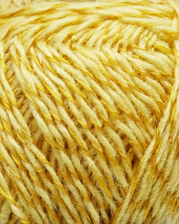 1012-2-Brennisteinn-E-yarn-einrum_5e788e79-4cb7-46a0-af53-fefa2a2372de.jpg.webp