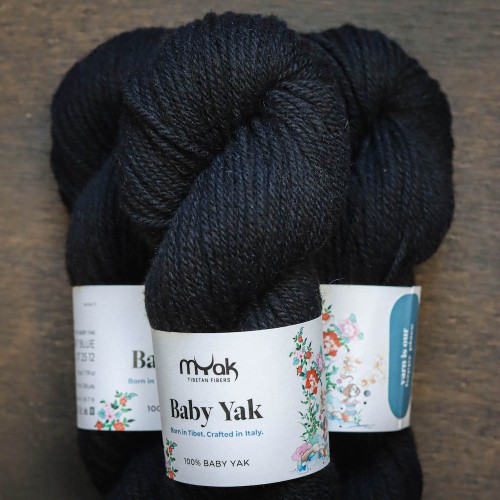 welna-z-jaka-myak-medium-midnight-blue.jpg