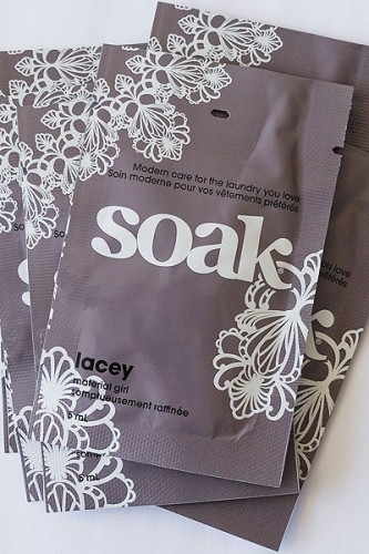 plyn-do-prania-soak-lacey-5.webp