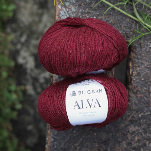 alva-06-bordowy.jpg