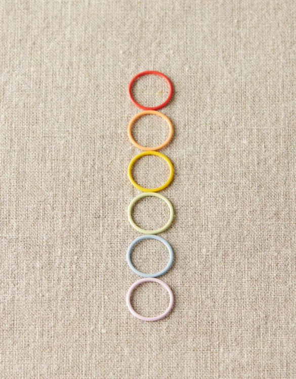 znaczniki-oczek-jumbo-kolorowe-cocoknits