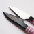 obcinacz-do-nitek-rozowy.webp