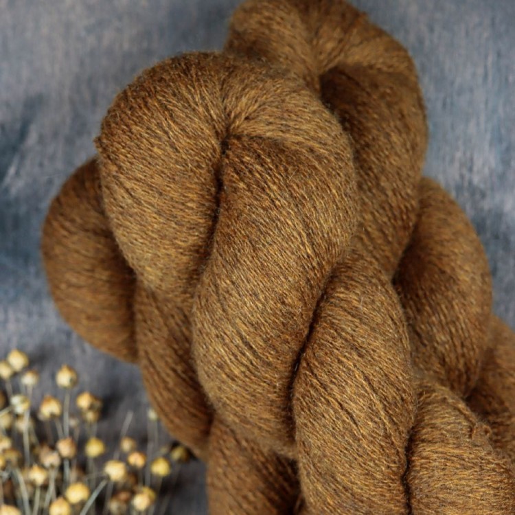 welna-z-jaka-musztardowa-myak-lace.jpg