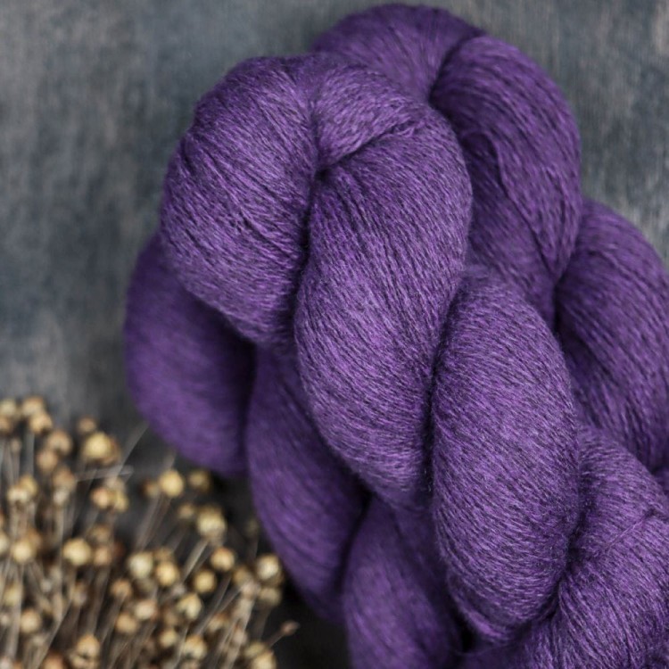 wloczka-z-jaka-fiolet-myak-lace.jpg