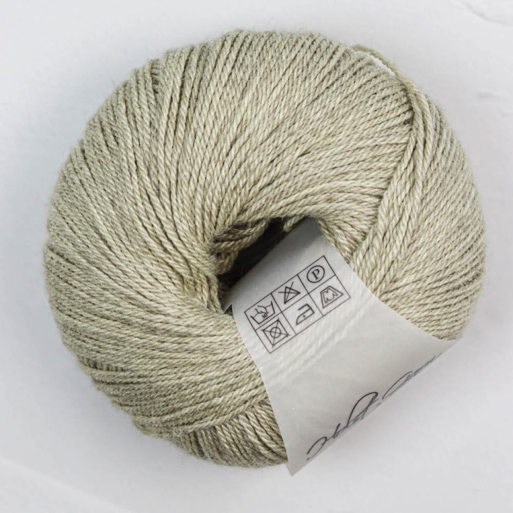 wloczka-holst-garn-haya-jasna