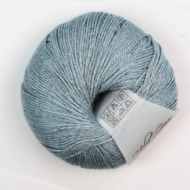 wloczka-holst-garn-haya-blekit-nieba