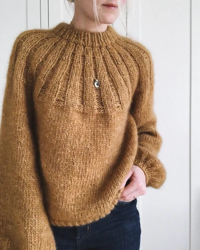wzor-drukowany-sweter-petiteknit-sunday-sweater.webp