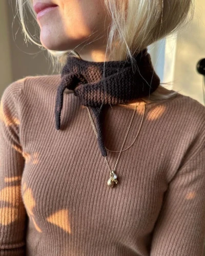 wzor--drukowany-na-szal-sophie-scarf-petiteknit.webp