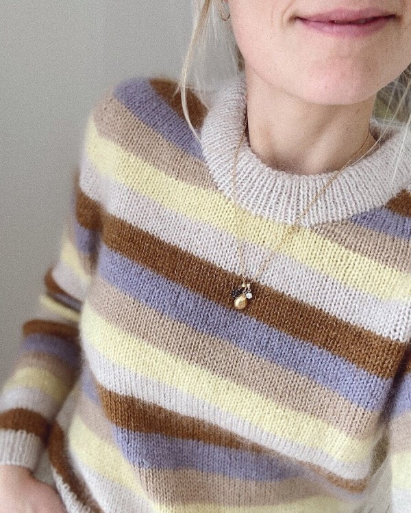 wzor-drukowany-petiteknit-aros-sweater.jpg