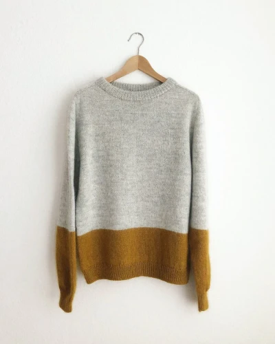 contrast-sweater.webp