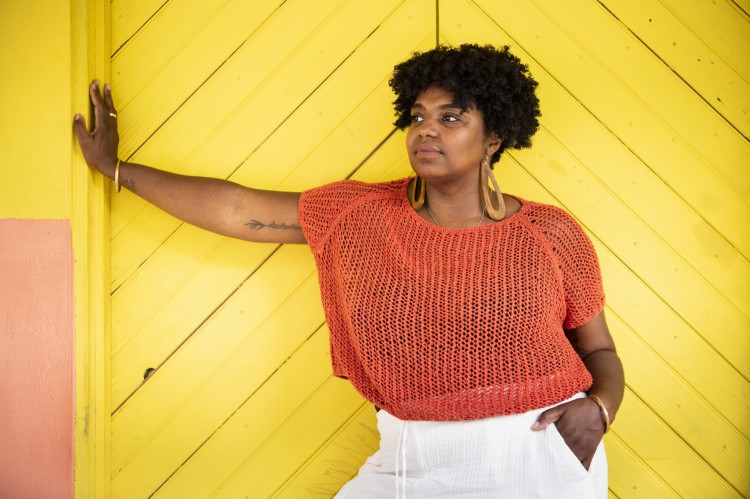 ksiazka-island-vibes-summer-knits-by-sasha-hyre-meera.jpg