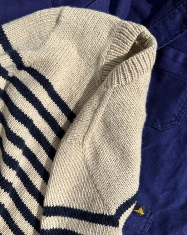 printed-pattern-lyon-sweater.jpg