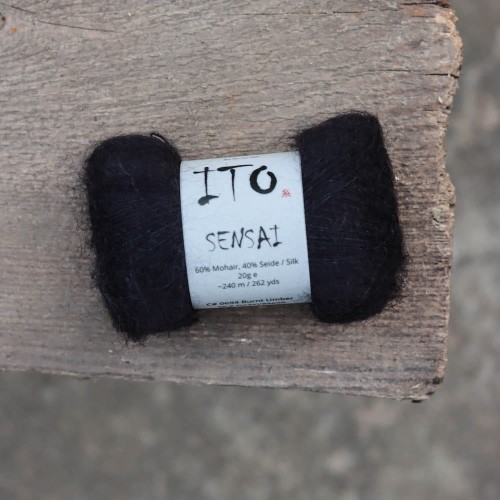 ito-sensai-czarna-oberzyna