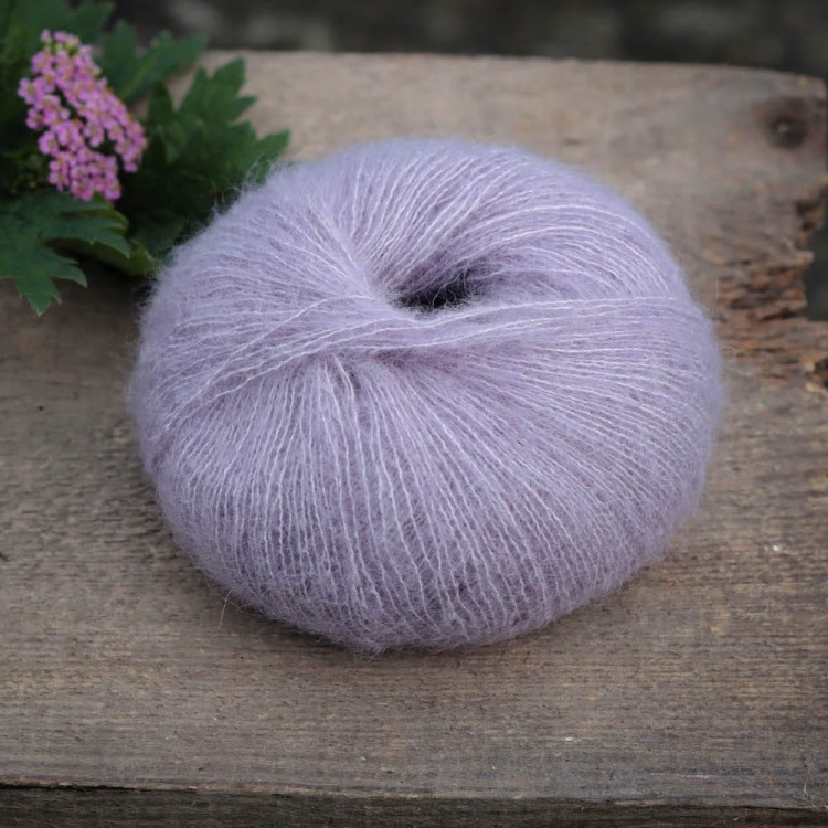 wełna-jasny-fiolet-midnatssol