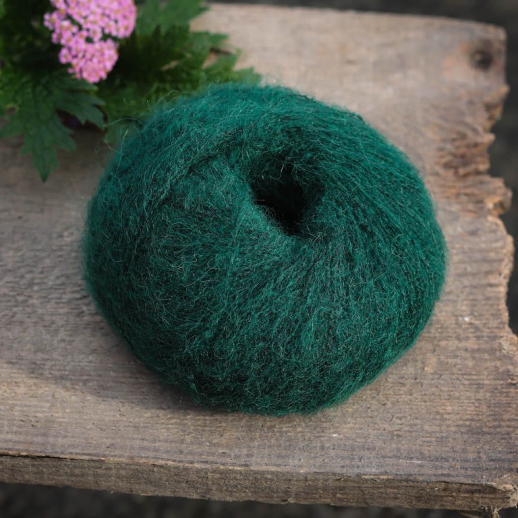 wloczka-zielen-butelkowa-midnatssol