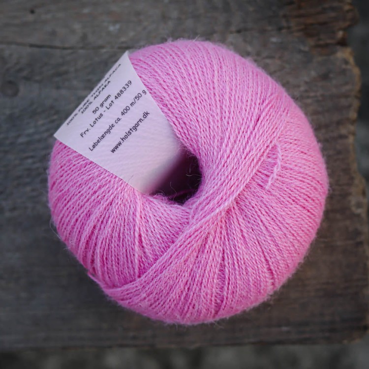 cienka-wloczka-z-alpaki-rozowa-titicaca