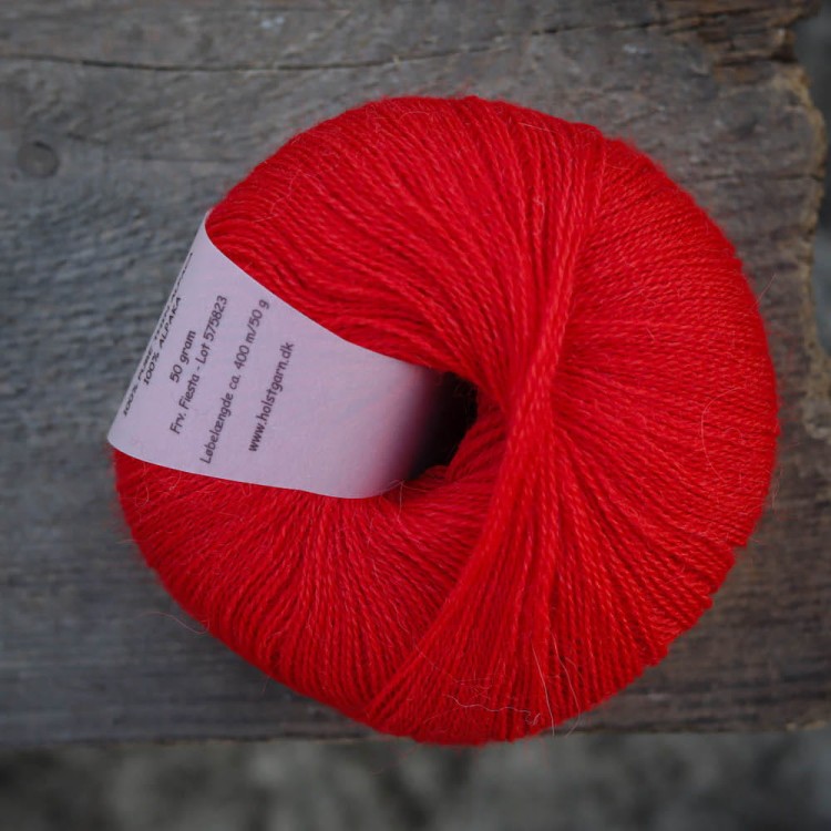 cienka-wloczka-z-alpaki-jaskrawa-czerwien-titicaca