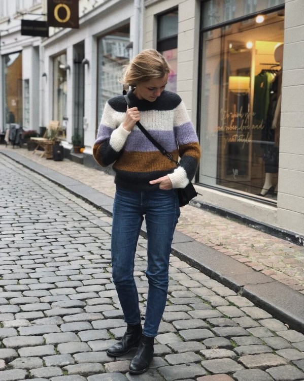 printed-pattern-sequence-sweater.jpg