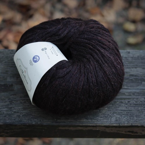 wloczka-alpaka-z-bawelna-sliwkowy-braz-snefnug-camarose