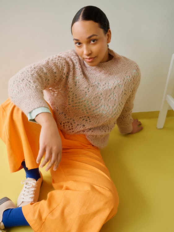 magazine-laine-autumn-22-2024.jpg
