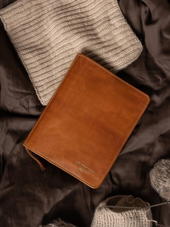 etui-na-druty-project-8-burned-tan.jpg